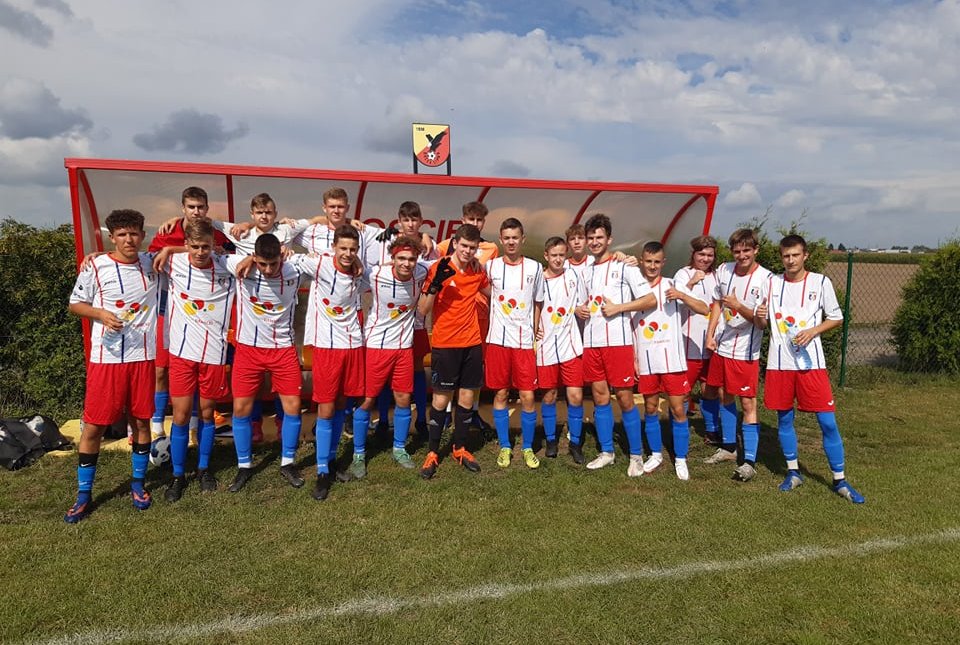 Efektowny start juniorów starszych