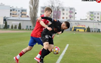 Rawia pierwsza strzeliła, ale przegrała